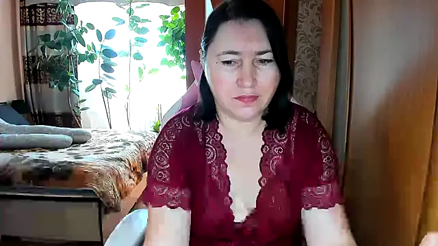 Snapshot of Tatyana51 chatting on April 7, 6:25 am Tatyana51 online show from April 7, 6:25 am