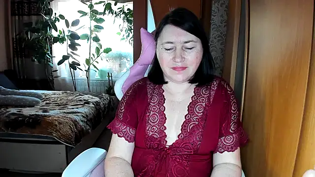 Snapshot of Tatyana51 chatting on April 8, 11:32 am Tatyana51 online show from April 8, 11:32 am