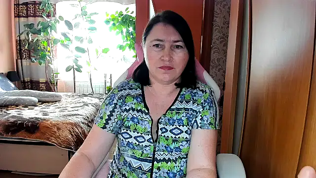 Snapshot of Tatyana51 chatting on April 13, 9:48 am Tatyana51 online show from April 13, 9:48 am
