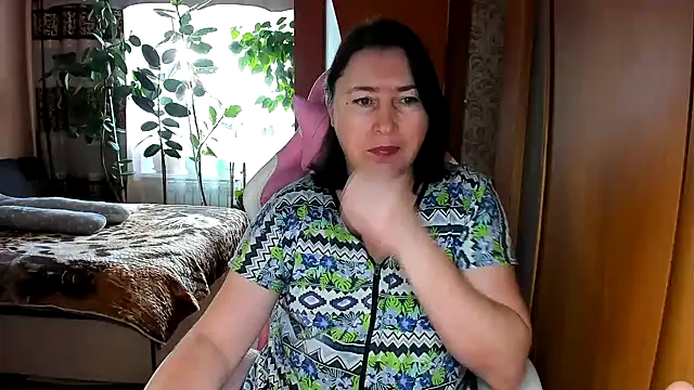 Snapshot of Tatyana51 chatting on April 14, 5:02 am Tatyana51 online show from April 14, 5:02 am