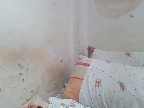 PRETTY-LIA online show from April 11, 7:45 am