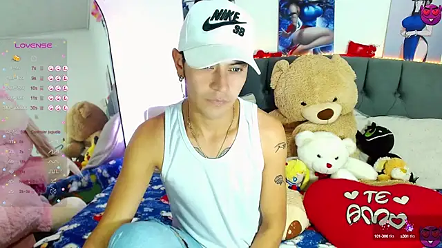 Snapshot of _snopyy_ chatting on February 26, 8:00 pm  snopyy  online show from February 26, 8:00 pm