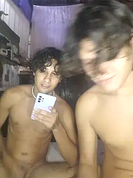 Snapshot of pedrodavid_ chatting on February 13, 12:17 am pedrodavid online show from February 13, 12:17 am