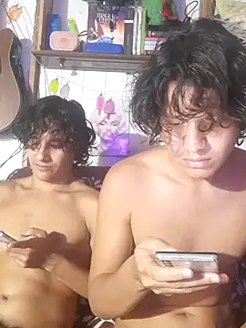 Snapshot of pedrodavid_ chatting on February 26, 11:37 pm pedrodavid online show from February 26, 11:37 pm