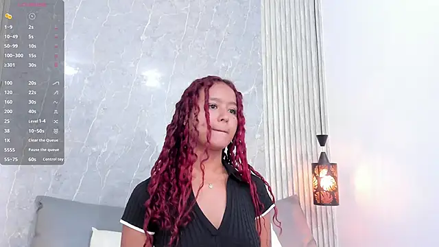 Snapshot of Sophiee_Velvet chatting on January 21, 11:46 am Sophiee Velvet online show from January 21, 11:46 am