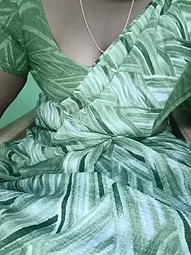 Snapshot of tamil_subha69 chatting on December 8, 12:40 am tamil subha69 online show from December 8, 12:40 am