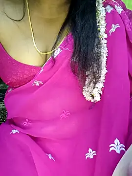 Snapshot of tamil_subha69 chatting on February 21, 5:53 pm tamil subha69 online show from February 21, 5:53 pm