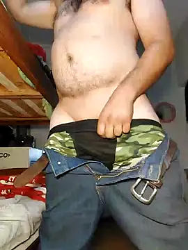 Snapshot of cum_sexydick chatting on December 22, 7:52 pm cum sexydick online show from December 22, 7:52 pm