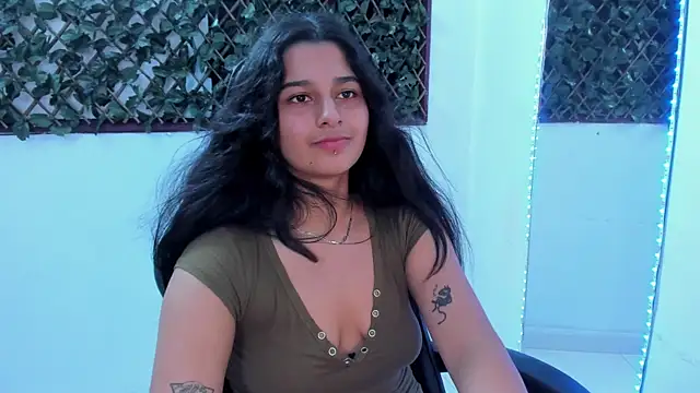 Snapshot of Megan_Whitte chatting on January 17, 1:57 am Megan Whitte online show from January 17, 1:57 am