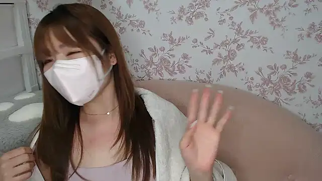 Snapshot of mei_hosina chatting on April 21, 2:45 pm mei hosina online show from April 21, 2:45 pm