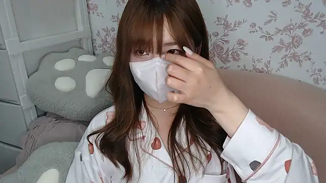 Snapshot of mei_hosina chatting on April 23, 3:36 pm mei hosina online show from April 23, 3:36 pm