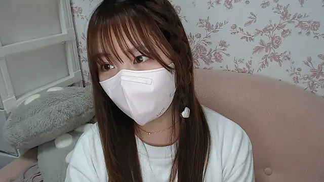 Snapshot of mei_hosina chatting on May 22, 3:50 pm mei hosina online show from May 22, 3:50 pm