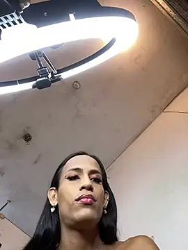 AlexaWarner online show from May 23, 11:09 pm