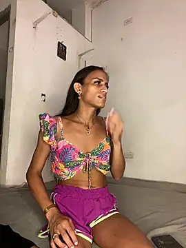 AlexaWarner online show from May 26, 1:12 am