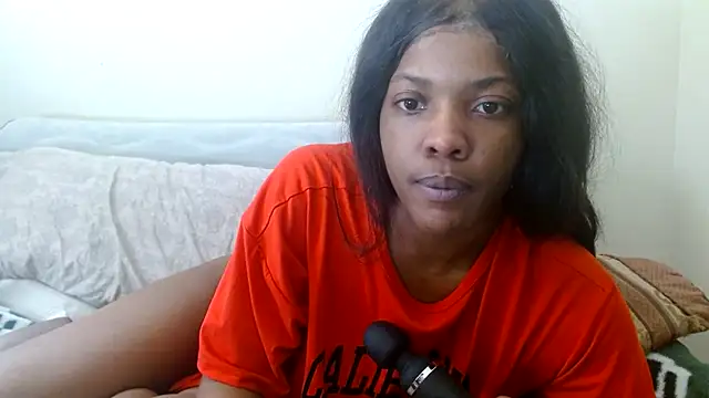 Snapshot of CaramelGoddessxoxo chatting on March 14, 8:14 pm CaramelGoddessxoxo online show from March 14, 8:14 pm