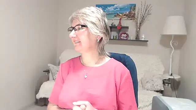 FleurMays online show from January 15, 5:56 am