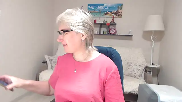 FleurMays online show from March 30, 3:40 am