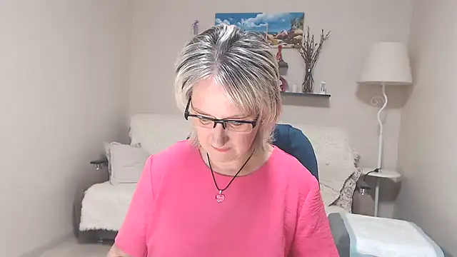 Snapshot of FleurMays chatting on July 7, 3:53 am FleurMays online show from July 7, 3:53 am