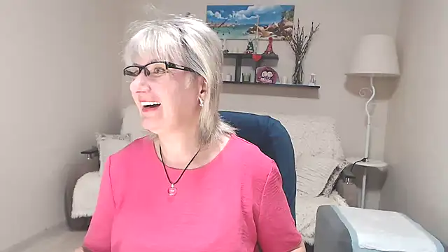 Snapshot of FleurMays chatting on July 10, 6:39 am FleurMays online show from July 10, 6:39 am