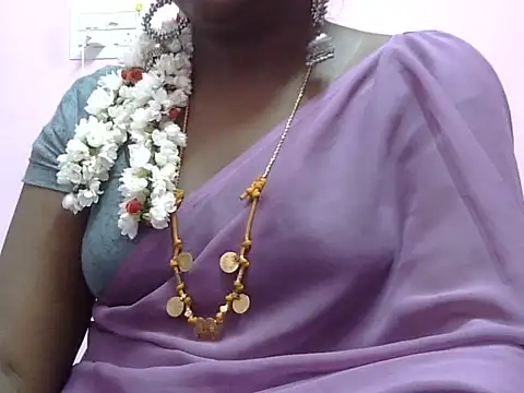 Hot akshara online show from February 9, 6:56 pm