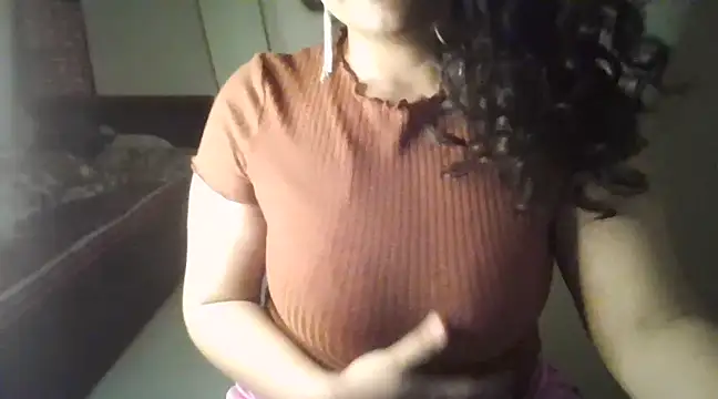 MakeMeCumAhh online show from March 15, 7:38 pm