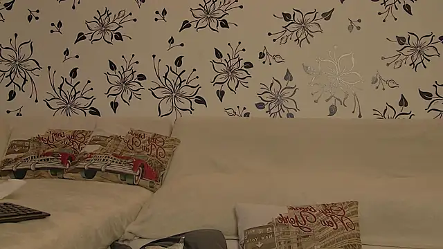 Snapshot of Nefera_De_Nile chatting on January 15, 5:01 am Nefera De Nile online show from January 15, 5:01 am