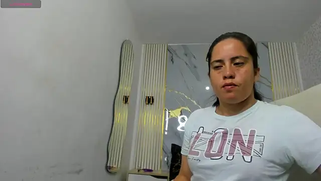 kathina giraldo online show from May 26, 12:45 pm