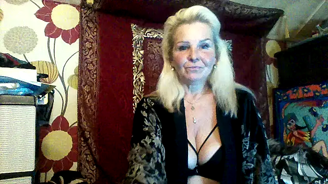 Snapshot of CassandraSandra44 chatting on February 25, 5:55 pm CassandraSandra44 online show from February 25, 5:55 pm