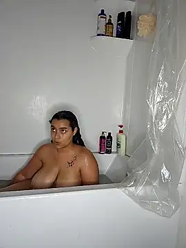 cinnaminnie online show from March 20, 2:44 pm