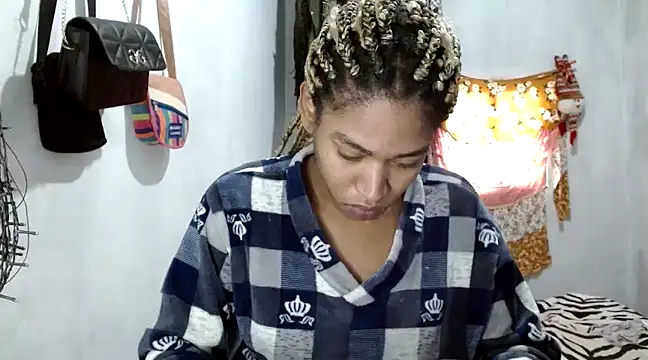 miriam775 online show from January 28, 1:05 pm