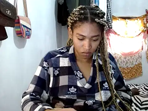 miriam775 online show from February 5, 3:31 pm