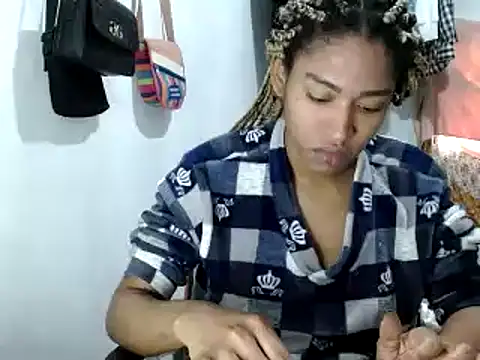 miriam775 online show from February 9, 4:18 pm