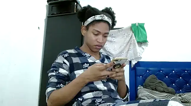 miriam775 online show from March 21, 12:51 am