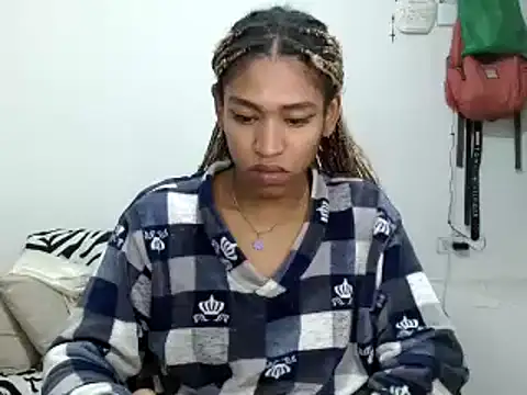 miriam775 online show from January 7, 1:35 pm