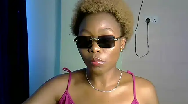 Snapshot of _candy_123 chatting on December 7, 11:40 am candy 123 online show from December 7, 11:40 am