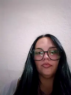 Snapshot of Jujuicy_97 chatting on July 10, 8:33 pm Jujuicy 97 online show from July 10, 8:33 pm