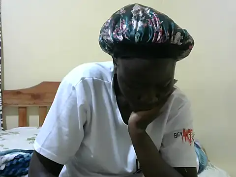 Snapshot of sweet-mella chatting on April 4, 1:26 am sweet-mella online show from April 4, 1:26 am