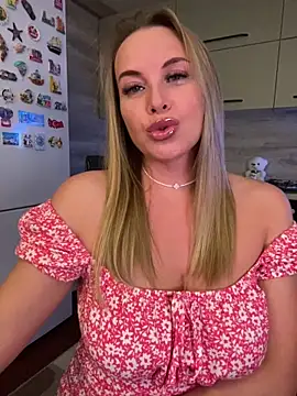 Cute Hot Alice online show from February 27, 8:20 pm