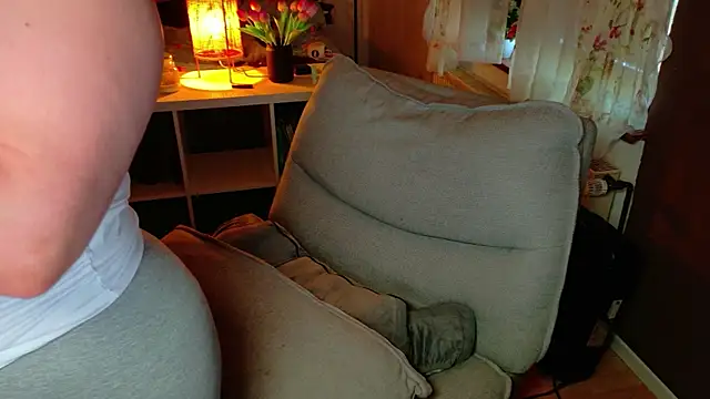 jenna-sxy19 online show from April 14, 12:55 pm