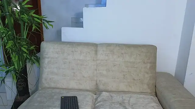 Lorenne Miller online show from September 25, 2:15 am