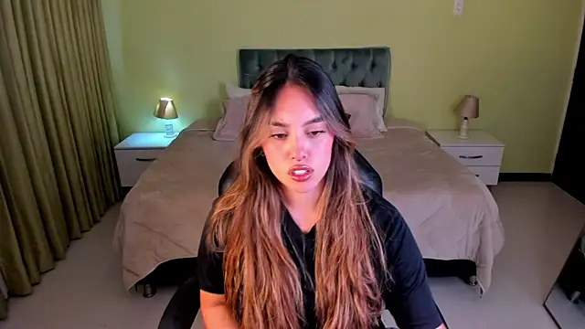  Charlotte evans 1 online show from June 9, 7:58 pm