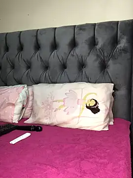 Anaelle24 online show from May 19, 3:24 am