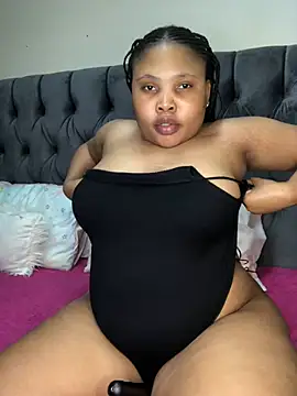 Anaelle24 online show from May 21, 7:10 pm