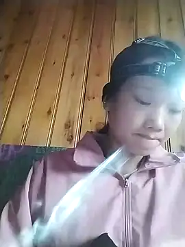 Snapshot of lytamye chatting on December 14, 1:50 am lytamye online show from December 14, 1:50 am