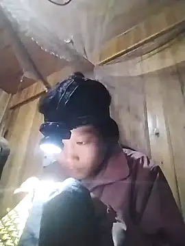 Snapshot of lytamye chatting on December 31, 10:04 am lytamye online show from December 31, 10:04 am