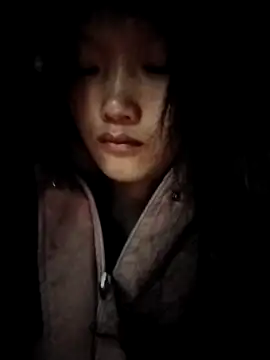 Snapshot of lytamye chatting on March 19, 10:44 am lytamye online show from March 19, 10:44 am