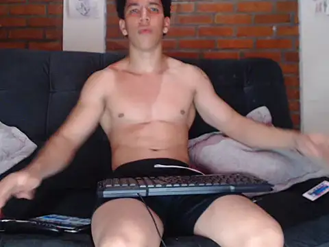 ethan noir online show from December 18, 3:37 am