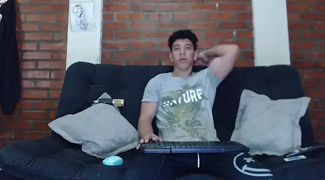 ethan noir online show from January 22, 9:32 pm