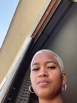 Snapshot of Julieta_cooper1 chatting on March 2, 4:42 pm Julieta cooper1 online show from March 2, 4:42 pm