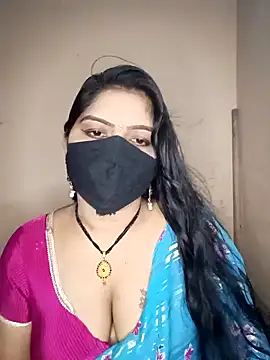 Snapshot of midhly chatting on December 5, 6:11 pm midhly online show from December 5, 6:11 pm